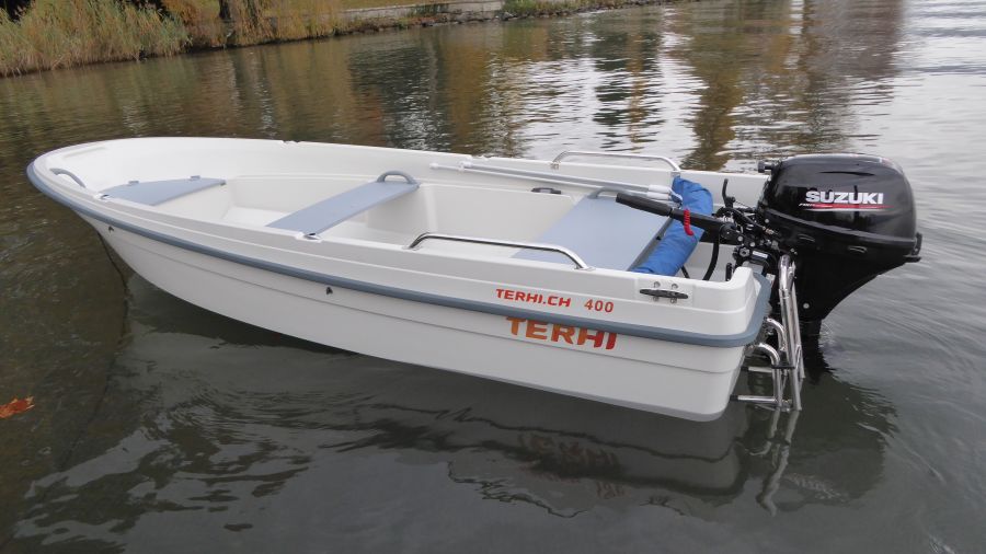 Terhi 400 Kleinboot mit Aussenborder von Suzuki