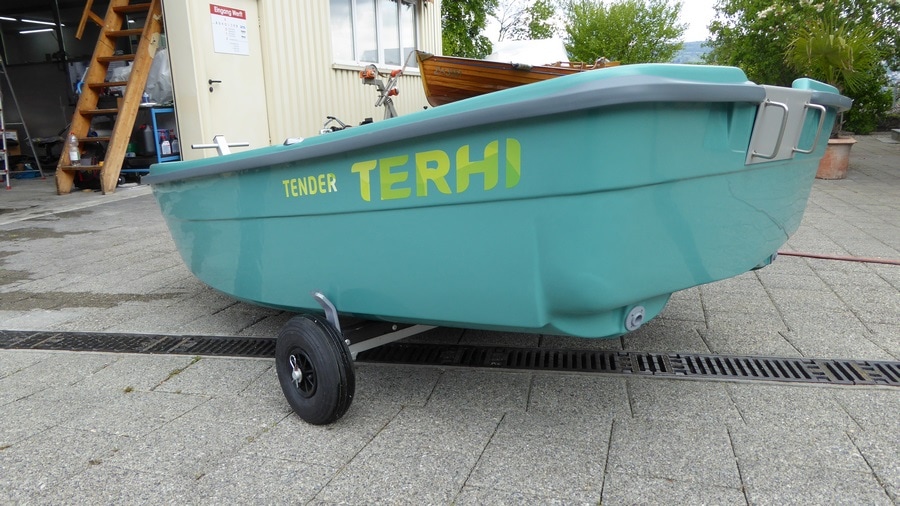 Terhi Tender in grün - Beiboot