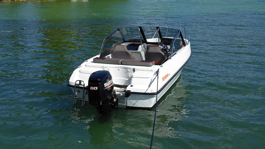 Sportboot kaufen Terhi 480 auf dem Zürichsee